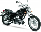 2005 Suzuki Boulevard S40 photo